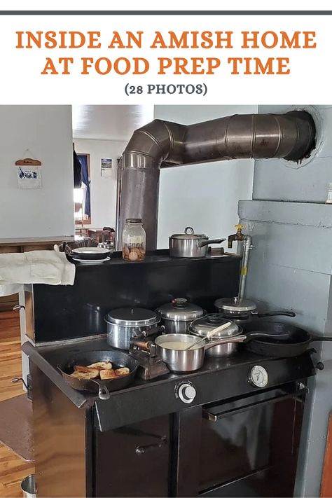 The photos for this Amish real estate listing in South Dakota were captured at an interesting time – right when they were preparing a meal and doing some baking. Also, see what’s sitting on the stove? Looks like a couple of sad irons heating up. Those are heated up on the stove and used for ironing clothes. Amish Kitchen, Amish Home, Ironing Clothes, Amish House, Outdoor Fridge, Amish Farm, Amish Community, How To Iron Clothes, Food Prep