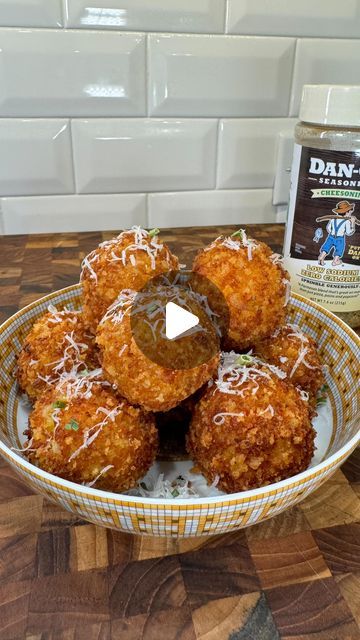 Kyle Istook on Instagram: "Loaded mashed potato balls w/ @danosseasoning #gamedaygrub #danospartner" Loaded Mashed Potato Balls, Mashed Potato Balls, Potato Balls, Loaded Mashed Potatoes, Stuffed Potato Balls, Potato Sides, Potato Side Dishes, Mashed Potato, Potato Recipes