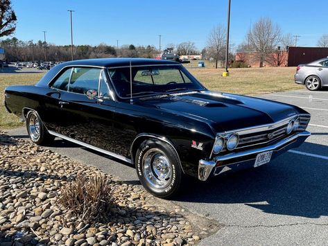 1967 CHEVROLET Chevelle SS Check more at https://classiccartoday.com/8d3a77 1960s Chevy Impala, Chevrolet Impala 1967 Supernatural, 68 Chevelle Ss, 1972 Chevelle Ss, 65 Chevelle, 1967 Chevelle Ss, Chevrolet Impala 1967, 1964 Chevelle, Chevelle Car