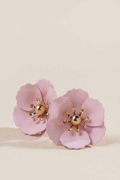 Pink Flower Earrings, Kay Jewelry, Floral Studs, Love Jewelry, Classy Jewelry, Gold Chain Jewelry, Gold Earrings Designs, Stylish Earring, Flower Jewelry