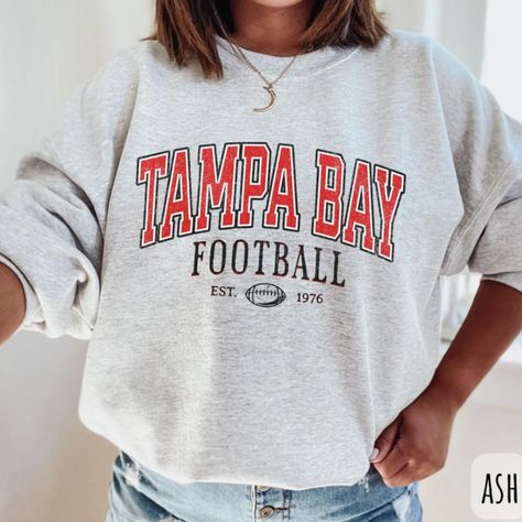 Unisex Sweatshirt - Gildan - Made To Order - 50% Cotton, 50% Polyester - Size Tts: True To Size - Various Sizes: S, M, L, Xl, 2xl - Loose Fit - Sewn In Label Great Gift Ideas For Family Or Friends Condition: New - Made To Order Please Wash In Cold Water At First Time Bucs Football, Miami Football, Vintage Minnesota, Texas Football, Football Sweater, Football Sunday, Football Sweatshirt, Fan Shirts, Fort Lauderdale