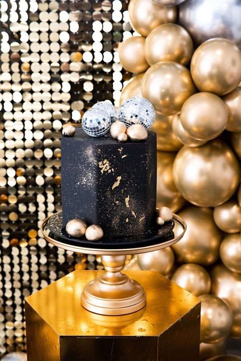 New Year Eve Party Cake Ideas Happy New Year Cake Design, New Year Cake Design, New Year Cake Designs, Happy New Year Cake, Party Cake Ideas, Disco Cake, New Year Eve Party, New Year Cake, Metallic Cake