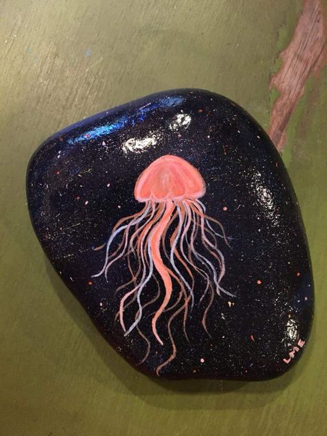 Art Coquillage, Diy Rock Art, Painted Rock Animals, Stone Art Painting, Painted Rocks Craft, Painted Rocks Diy, Rock Painting Ideas Easy, Painted Shells, Rock Painting Patterns