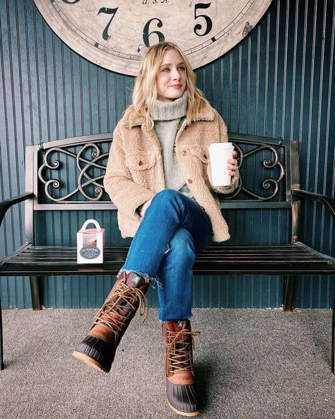 Kamik Boots, Capsule Closet, Winter Outfit Ideas, Winter Weather, Fall 2022, Winter Outfit, Autumn Fall, Snow Boots, Winter Wonderland