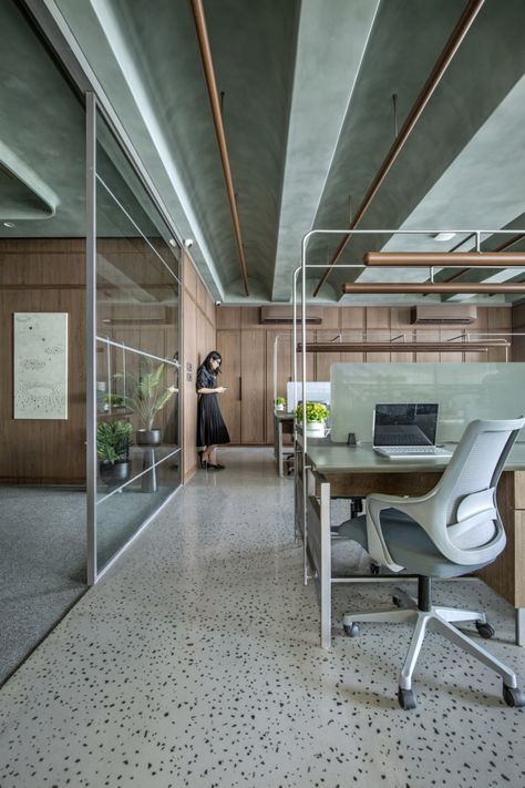 Open Office Design, Open Space Office, Warehouse Design, Office Floor, Corporate Interiors, Office Layout, Company Values, Office Plants, Open Office