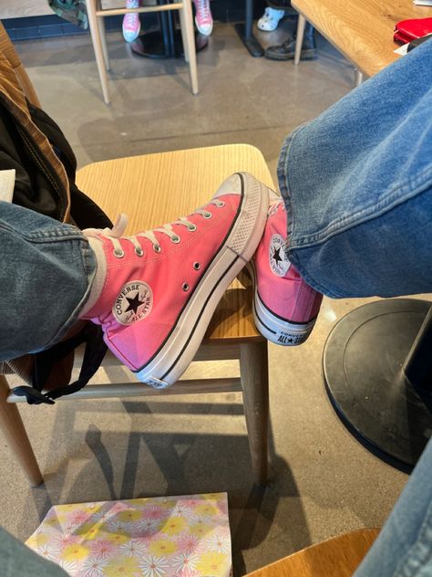 Converse Pink Outfit, Pink Converse Outfit, Converse Platforms, Knee High Converse, Shoe Tattoos, Converse Aesthetic, Converse Pink, Pink Converse, Shoe Wishlist