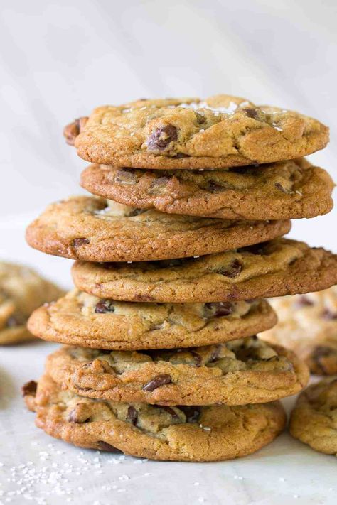 Brown Sugar Chocolate Chip Cookies, Salty Chocolate Chip Cookies, Crispy Chocolate Chip Cookies, Salted Chocolate Chip Cookies, Best Chocolate Chip Cookies Recipe, Brown Sugar Cookies, Perfect Chocolate Chip Cookies, Favorite Cookie Recipe, Choc Chip Cookies