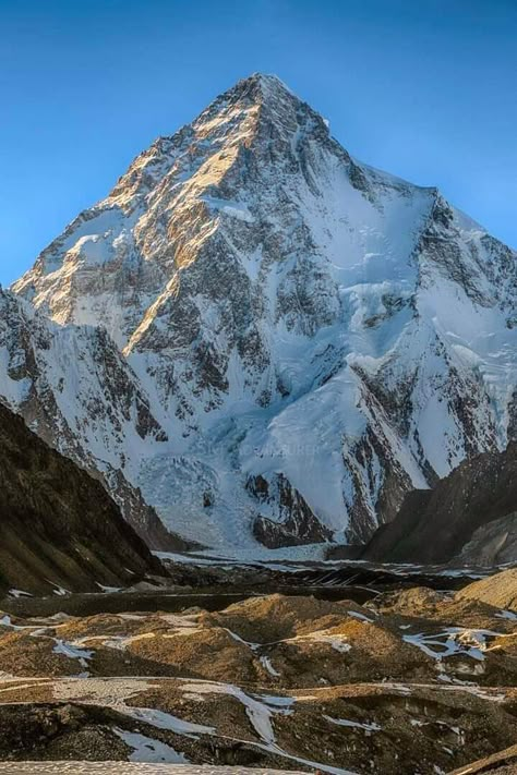 Snow Desert, Top Of Mount Everest, K2 Mountain, Mountain Inspiration, Mountain Landscape Photography, Magic Places, Mountain Photos, Mountain Photography, Snow Mountain