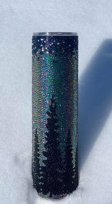 Diamond Painting Tumblers, Diamond Tumbler Designs, Rhinestone Tumblers, Rhinestone Tumbler Ideas, Rhinestone Tumbler, Rhinestone Tumbler Pattern, Ombre Rhinestone Tumbler Pattern, Transparent Rhinestone Tumbler, Black Rhinestone Tumbler