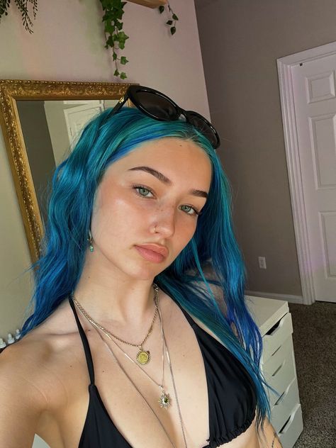 Carissa Danielle, Blue Hair Women, Mermaid Hair Aesthetic, Light Blue Hair Color, Mermaid Blue Hair, Blue Dyed Hair, Hairdye Ideas, Blue Curly Hair, Blue Mermaid Hair