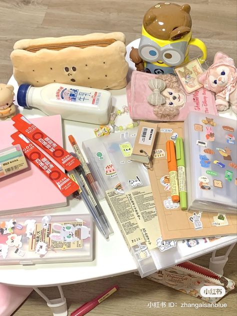 Kpop Sanrio, Stationery Aesthetic, Stationery Desk, Pretty School Supplies, Laptop Case Stickers, Cute School Stationary, Cute Wallpapers For Ipad, Desk Inspo, Study Stationery