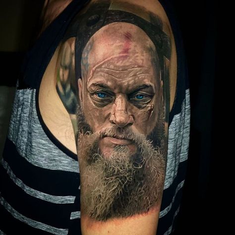 Ragnar Tattoo, Colored Tattoo, Colored Tattoo Design, Portrait Tattoos, Tattoo Artwork, Tattoo Project, Best Portraits, Ragnar Lothbrok, Latin America