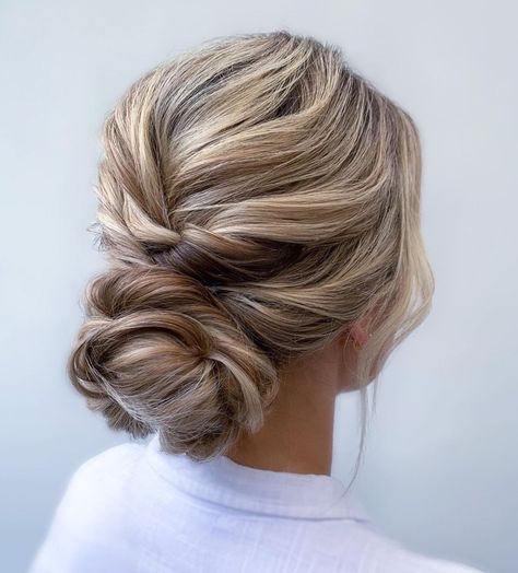 Twisted Low Bun for Long Hair Neat Low Bun, Low Bun For Long Hair, Twisted Low Bun, Straight Hair Updo, Bun For Long Hair, Bride Hairstyles Updo, Wavy Updo, Blonde Balayage Hair, Cute Prom Hairstyles