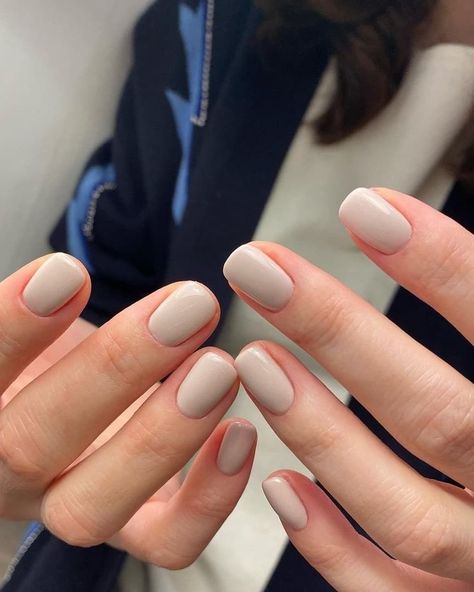 Oat Milk Nails, Soft Grunge Nails, Gentle Nails, Milk Nails, Elite Nails, Tan Nails, Nude Nail Designs, Nude Nail, Grunge Nails