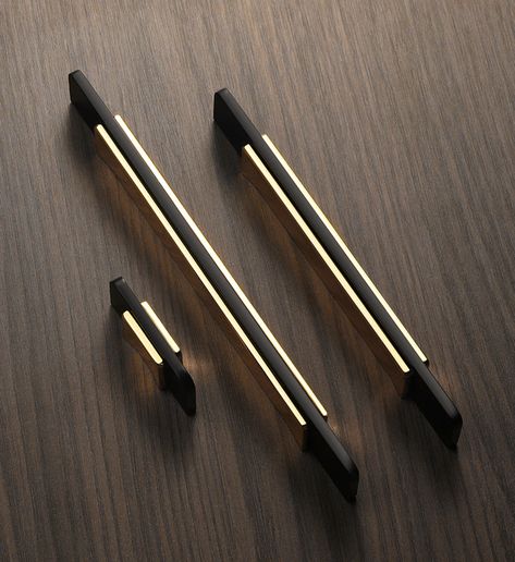 Modern Light Luxury Cabinet Door Handle Black Gold Stitching - Etsy Minimalist Drawers, Wardrobe Handle, Cabinet Door Hardware, Door Handles Modern, Door Handle Design, Gate Handles, Wardrobe Door Handles, Brass Cabinet Handles, Cabinet Drawer Handles