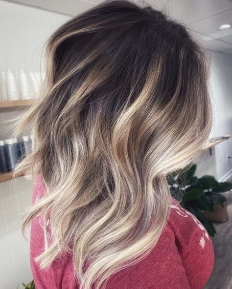 Balayage Hair Brunette With Blonde, Blonde Balayage Hair, Balayage Hair Color Ideas, Balayage Hair Color, Hair Adviser, Brunette Balayage Hair, Brown Hair Balayage, Balayage Hair Blonde, Short Hair Balayage