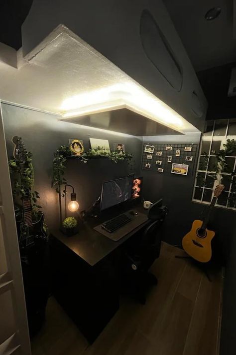 Minimalistic gaming set up with industrial design elements, plants, and dark lighing. Ultimate & simple battle station set up! 😍 Credit: u/anairb__17 r/battlestations Battle Station, Sims Building, Modern Loft, Pc Setup, Industrial Design, Design Elements, Room Design, Loft, Floor Plans