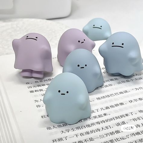 Acnh Vintagecore, Chibi Clay Figures, Clay Figures Aesthetic, Ux Design Principles, Kawaii Ghost, Cute School Stationary, Dreamy Artwork, Stationary School, Craps