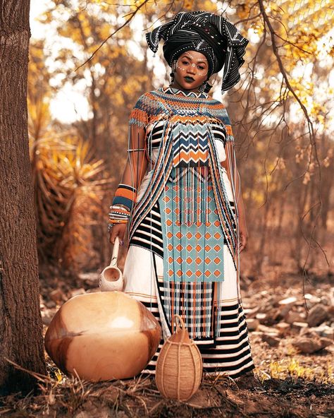 Busiswa Gqulu on Instagram: “Xhosa: A Bantu ethnic group from Southern Africa. IsiXhosa, their language is recognized as an official language. HAPPY #HeritageDay South…” South African Traditional Clothing, Xhosa Wedding Dresses, Xhosa Traditional Dresses, Xhosa Traditional Attire, Architecture Reference, Xhosa Attire, South African Traditional Dresses, Afrofuturism Art, African Traditional Wear