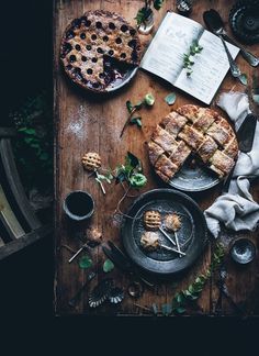 Linda Lomelino Linda Lomelino, Call Me Cupcake, Moody Food Photography, Dark Food Photography, Homemade Cooking, Beautiful Food Photography, Food Photography Inspiration, Food Photography Tips, God Mat