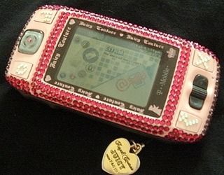 (99+) Imagen reblogueada desde @ambitious-playmate – @y2kbrat99 en Tumblr Sidekick Phone, 2000s Phone, Flip Phone Aesthetic, 2000 Aesthetic, Pink 2000s, Retro Gadgets, Pink Phone, Y2k Accessories, Rawr Xd