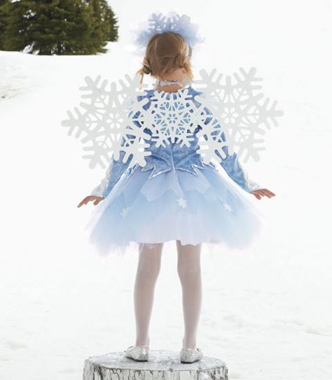 magical frost fairy costume - Chasing Fireflies Winter Fairy Costume, Snowflake Costume, Frost Fairy, Wings Dragon, Fallen Angel Wings, Fairy Costume Diy, Devil Wings, Wings Fairy, Snowflake Dress