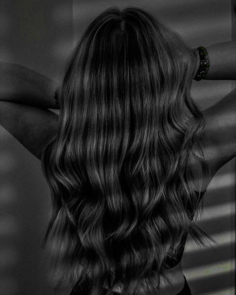 Black And White Aesthetic Hair, Black And White Aesthetic Hair Salon, Black And White Hair Aesthetic, Hair Astethic, Hairstyles Black And White, White Hair Salon, Black And White Salon, Salon Pictures, New York Black And White