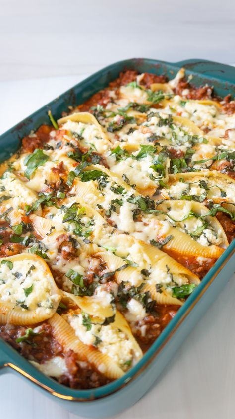 Spinach Ricotta Stuffed Shells with Meat Sauce - Eats with Jae Stuffed Pasta Shells Recipe Beef, Beef Spinach Recipe, Authentic Lasagna Recipe, Stuffed Shells With Meat Sauce, Spinach Ricotta Stuffed Shells, Spinach And Ricotta Stuffed Shells, Ground Beef And Spinach, Stuffed Shells With Meat, Easy Stuffed Shells