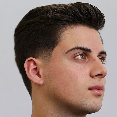 No Sideburns Haircut - Best Sideburn Styles: How To Cut and Trim Your Sideburns #menshairstyles #menshair #menshaircuts #menshaircutideas #menshairstyletrends #mensfashion #mensstyle #fade #undercut #beard #beards #beardstyles #beardgang #beardedmen #facialhair Sideburn Styles, Low Taper Haircut, Low Haircuts, Side Haircut, Taper Haircut, Haircuts 2020, Fade Haircut Styles, Boys Hairstyles, Men's Cuts