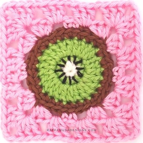 Kiwi Granny Square, Fruit Granny Square, Crochet Kiwi, Square Crochet Pattern, Granny Square Crochet Patterns Free, Kiwi Fruit, Learn How To Crochet, Square Crochet, Granny Square Crochet Pattern