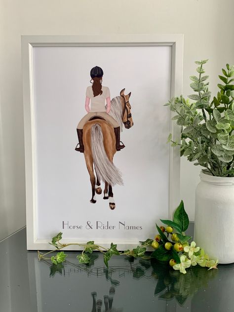 Personalised Frame, Horse and Rider Gift, Horse Lover Gift, Personalised A4 Frame with Horse and Rider, White Frame. A beautiful Birthday or Christmas gift for any horse lover. The framed artwork is personalised with the riders hair colour, the horse coat colour and then finished with their names at the bottom. The artwork is printed on luxury Lustre Card and presented in a white glass frame as per the images in the photo gallery.  The frame has a hard back board which comes with the option of hanging the frame or using the stand so it can sit on a sideboard etc. This really is unique gift for any occasion.  Please leave a message with your order so we can get your item dispatched in good time. We aim to dispatch our items the same working day, however in our busy periods this may be the n Pony Quotes, Horse Themed Bedrooms, Horse Bedroom, Horse Room, Horse Coat Colors, Horses Theme, A4 Frame, Horse And Rider, Personalised Frames