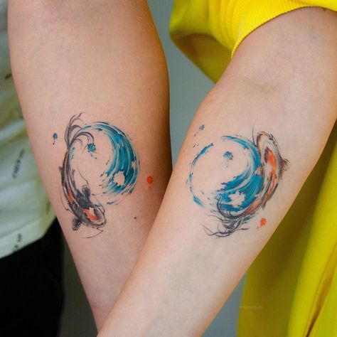 Couple Halloween Tattoos, Couple Anime Tattoo, Matching Anime Tattoos Couples, Anime Couple Tattoo Ideas, Anime Couple Tattoos, Partner Tattoos Couples, Cute Couple Tattoo Ideas, Cute Couple Tattoo, Partner Tattoo