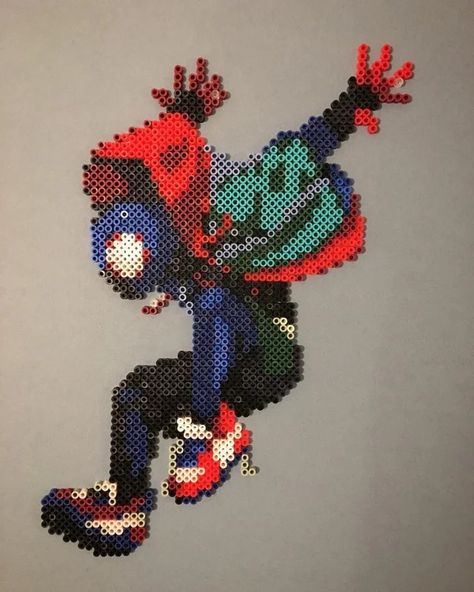 Werewolf Perler Beads, Medium Size Perler Bead Patterns, Spiderman Pearl Beads, Pearl Beads Pattern Pixel Art, Miles Morales Perler Beads, Spiderman Perler Beads, Perler Beads Minecraft, Pokemon Perler Bead Patterns, Hama Art