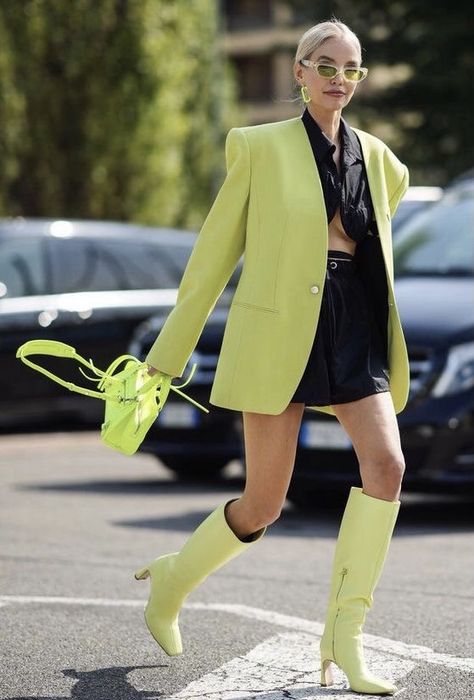 Lime Green Street Style, Lemon Green Outfit, Lime Green Outfit Ideas, Rich Asian Fashion, Blazer Verde, Lime Green Outfits, Green Blazer Outfit, Daytime Glam, Knee Boots Outfit