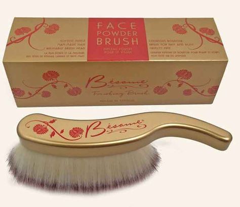 Long-Hair-Powder-Brush---Besame-Cosmetics Blond Rose, Besame Cosmetics, Hollywood Makeup, Faux Hair, Gloss Labial, Makeup Brush Cleaner, How To Clean Makeup Brushes, Finishing Powder, Vintage Makeup