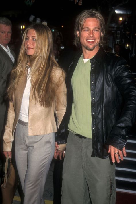 Brad And Jennifer, Brad Pitt Jennifer Aniston, Brad Pitt And Jennifer, Brad And Jen, Erin Brockovich, Edgy Dress, Jennifer Aniston Style, Jenifer Aniston, Jen Aniston