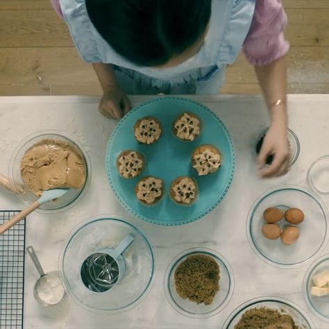 Chocolate Peanut Butter Cupcakes, Jean Peters, Peanut Butter Cupcakes, Butter Cupcakes, Teenage Love, Lara Jean, Jenny Han, I Love Cinema, Chocolate Peanuts