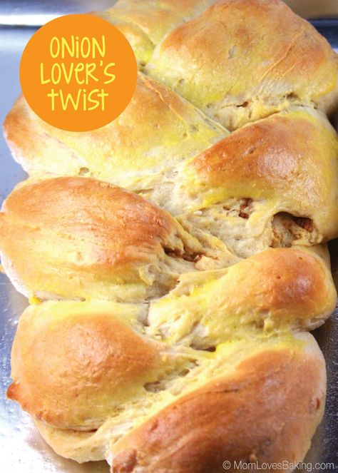 Filled Bread Recipes Savory, Onion Bread Recipe, Twist Bread, Savory Bread Recipe, Pillsbury Grands, Onion Bread, Braided Bread, Twisted Recipes, Baking Desserts