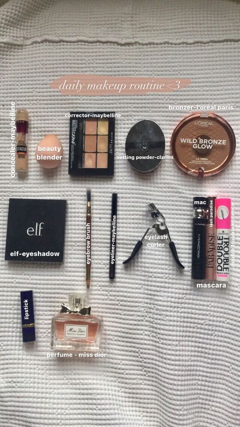 Clean Makeup Eyeshadow, Loreal Concealer, Corrector Maybelline, Powder Perfume, Eyeshadow Aesthetic, Perfume Miss Dior, Clean Makeup Look, Maybelline Eyeliner, Concealer Maybelline