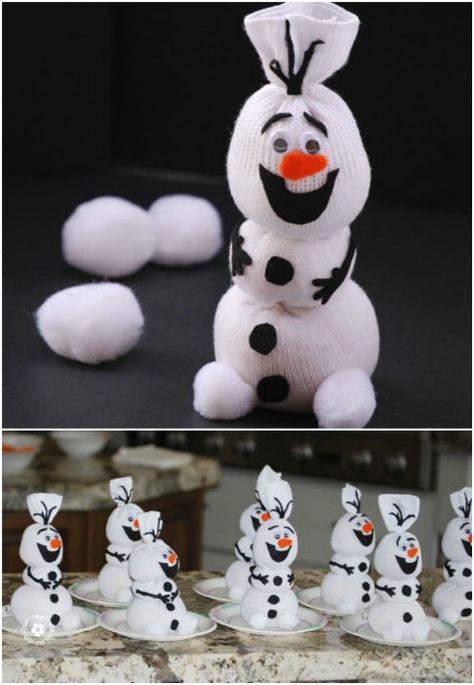 Olaf Sock Snowman Sock Plushies, Diy Sock Toys, Olaf Snowman, Sock Snowman, Sock Puppets, Cardboard Toys, Sock Dolls, Sock Toys, Sock Crafts