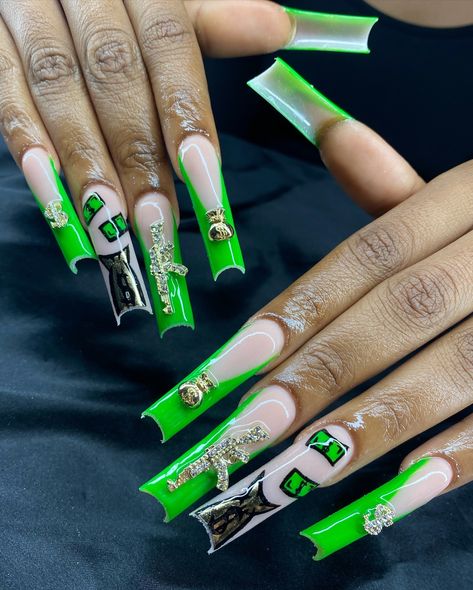 Money , money, moneyyy😍🤑💰💚 . . . Dm to book!💖 @nailed.byjennie #longnails #greennails #frenchnails #moneynails #blingnails #goldnails #nailart #nailsnailsnails #nailsofinstagram #fresnonails #fresnonailtech #explorepage Nails Money, Money Nails, Acrylic Toes, Colby Brock, Unique Acrylic Nails, Hairdos For Curly Hair, Bling Nails, Gold Nails, Cute Acrylic Nails