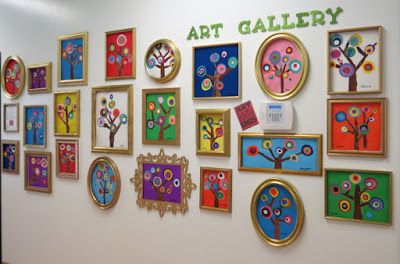 Classroom Work Display Ideas, Kandinsky Tree, Kandinsky Paintings, Wall Art Projects, معرض فني, Tree Display, Art Classroom Decor, Curious Kids, Ecole Art