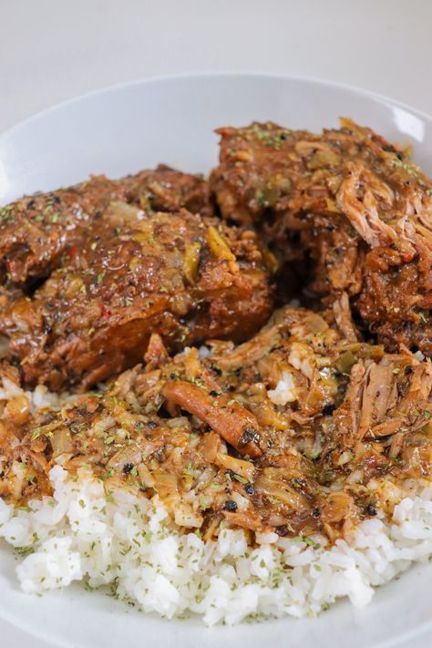 Smothered Turkey Necks: An Overlooked Treasure Smothered Turkey Necks, Chitterlings Recipe Soul Food, Chitterlings Recipe, Turkey Neck Recipe, Ox Tails, Smothered Turkey, Crockpot Turkey, Turkey Neck, Using A Pressure Cooker