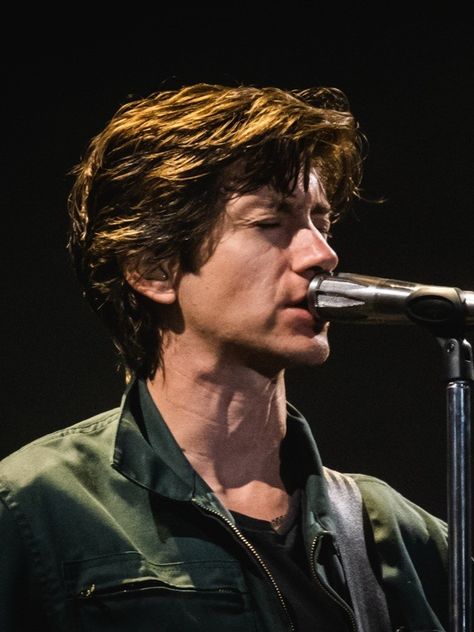 Arctic monkeys-Alex turner (2022) Alex Turner Hair, Alex Arctic Monkeys, Timmy Turner, Alex Love, Alex Pics, Monkey 3, The Last Shadow Puppets, Last Shadow, Artic Monkeys