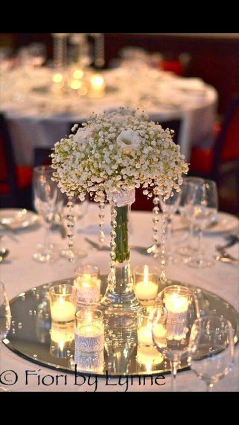 Eiffel Tower Vases, Tower Vase, Rustic Wedding Decorations, Breath Flowers, Tafel Decor, Spring Wedding Inspiration, בר מצווה, Wedding Table Decorations, Baby's Breath