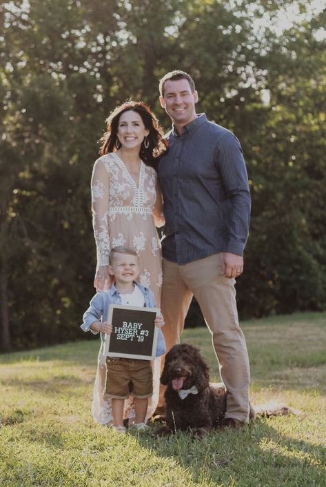 Baby announcement photos second child pics pregnancy with dog in picture outside Gold Baby Nursery, Dog Pregnancy, Announcement Pictures, Dog Baby Announcement, Baby Reveal Shirt, Big Brother Announcement, Baby Nursery Organization