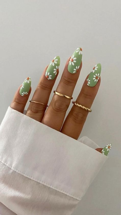 Daisy Nails, Her Nails, Cute Gel Nails, Floral Nails, Chic Nails, Short Acrylic Nails, Best Acrylic Nails, Flower Nails, Cute Acrylic Nails