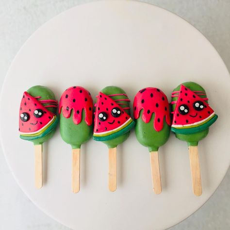 Teacher Cakesicles, Summer Cakepops, Fancy Birthday Cakes, Popsicles Cake, Cupcakes Bakery, Cake Pop Designs, Homemade Chocolate Bars, Watermelon Birthday Parties, Cake Pop Decorating