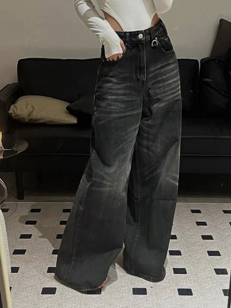 DetailsMaterial: Cotton, PolyesterFabric Type: DenimClosure Type: Zipper Fly Korean Fashion Baggy, Wide Leg Jeans Women, Mode Hip Hop, Black Wide Leg Jeans, Fashion Baggy, Denim Decor, Streetwear Jeans, Korean Streetwear, Jean Vintage