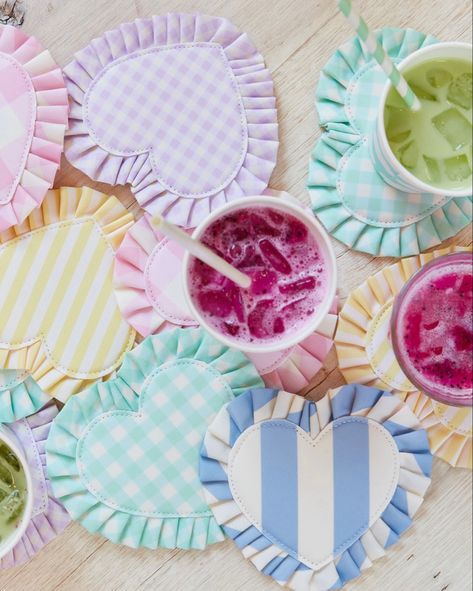 Pastel gingham coaster sets perfect for summer Pastel Picnic, Christmas Ornaments Diy, Patterns Fabric, Stoney Clover Lane, Stoney Clover, Scrap Fabric, Fabric Christmas Ornaments, Creation Couture, Mug Rug